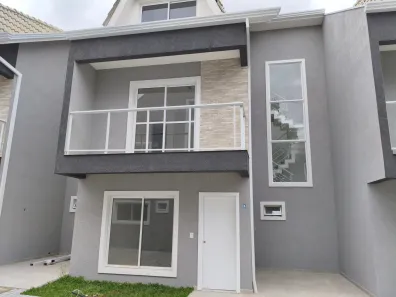 Sobrado com 3 Quartos à venda, 131m² no Uberaba, Curitiba