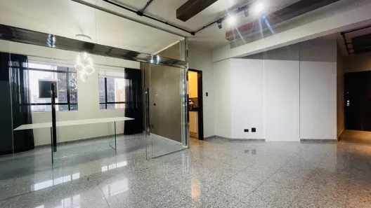 Conjunto Comercial / Sala à venda, 47m² no Centro, Curitiba