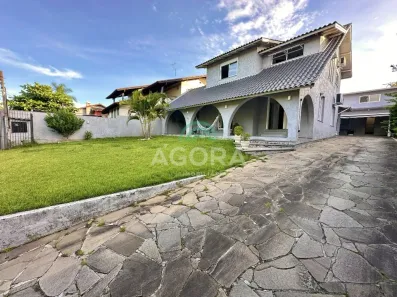 Sobrado com 4 Quartos à venda, 226m² no Igara, Canoas