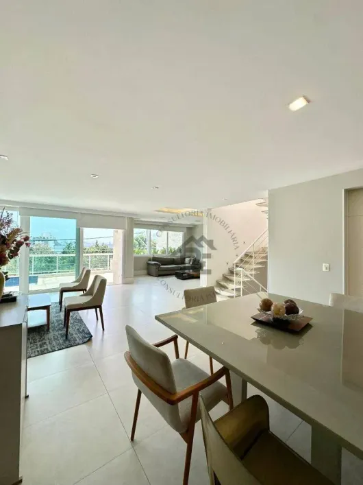 Foto do imóvel - Casa de condomínio para alugar com 6 quartos, 3 suítes, 5 banheiros, 3 vagas na garagem e.