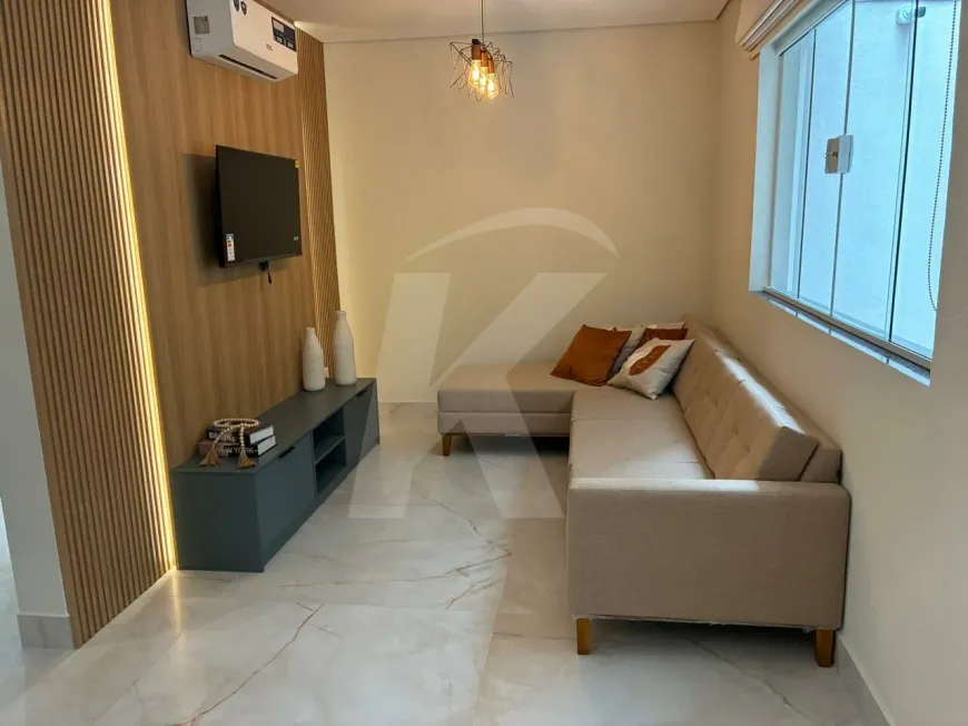 Foto do imóvel - Casa de condomínio à venda com 2 quartos, 2 suítes, 70 m², 3 banheiros e 2 vagas na garagem em