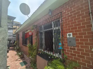 Casa com 2 Quartos à venda, 60m² no Olaria, Rio de Janeiro
