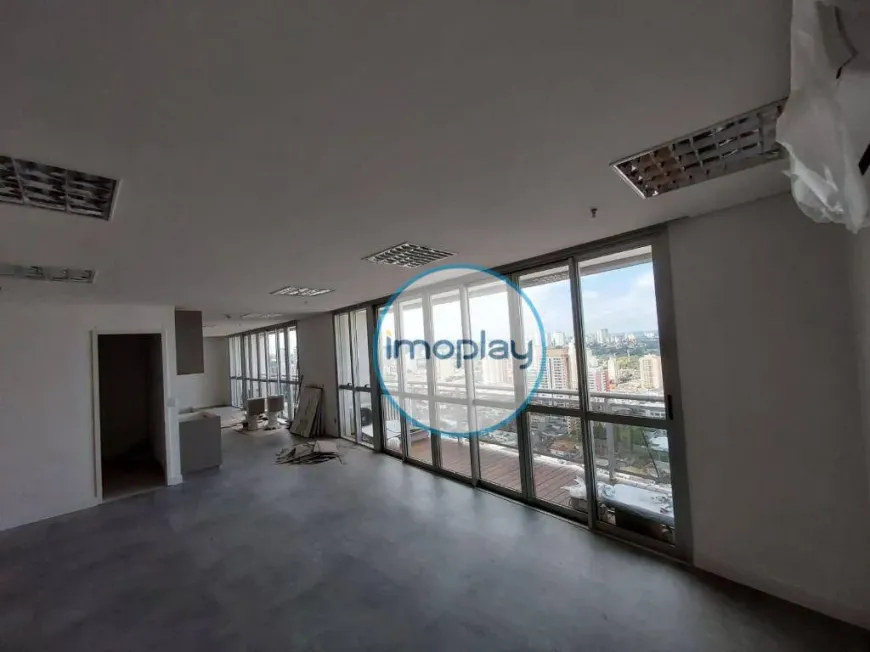 Foto do imóvel - Sala/Conjunto/Escritório mobiliado para alugar com 2 banheiros, 2 vagas e 104 m² próximo à.