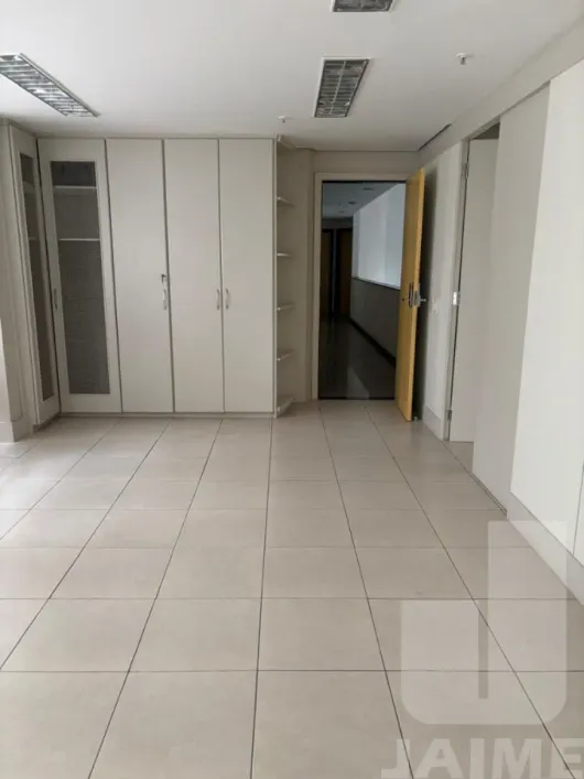 Foto do imóvel - Imóvel comercial para alugar com 80 m², 4 banheiros e 2 vagas na garagem próximo ao Metrô.