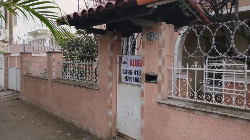 Foto do imóvel - Casa térrea para alugar com 4 quartos, 2 banheiros, 1 vaga na garagem e aceita animais em