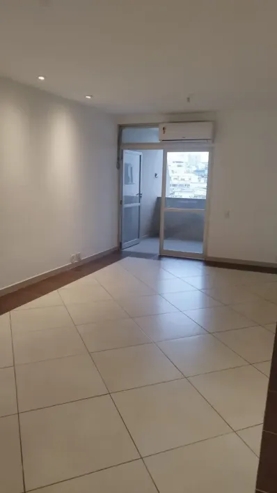 Foto do imóvel - Apartamento para alugar com 2 quartos, sendo 1 suíte, 3 banheiros, 95 m², 1 vaga. Condomínio.