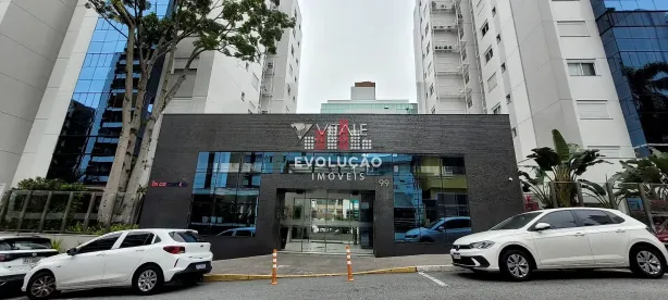 Apartamento com 3 Quartos para alugar, 101m² no Centro, Florianópolis