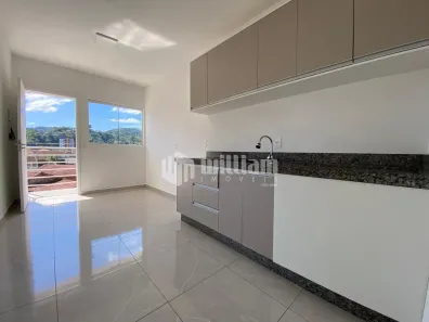 Apartamento com 2 Quartos para alugar, 34m² no Azambuja, Brusque