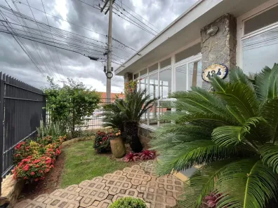 Casa com 4 Quartos à venda, 219m² no Centro, Vinhedo