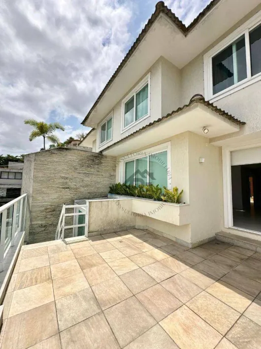 Foto do imóvel - Casa de Condomínio com 6 Quartos para alugar, 344m²
