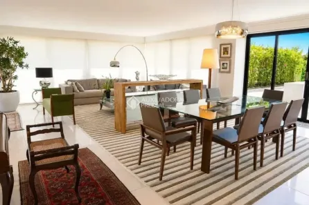 Apartamento com 4 Quartos para alugar, 327m² no Centro, Florianópolis