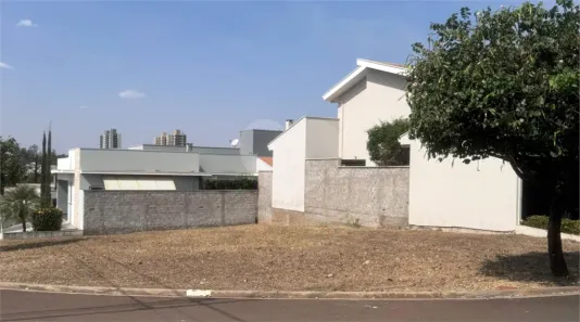 Terreno / Lote / Condomínio à venda, 305m² no Residencial Village Damha II, Araraquara