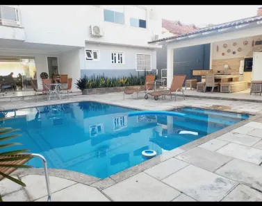 Casa com 5 Quartos para venda ou aluguel, 300m² no Parque Verde, Belém