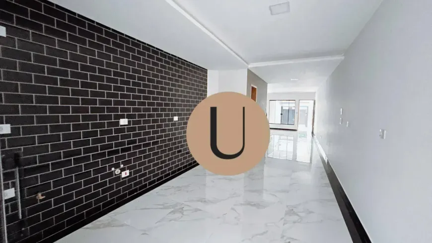 Foto do imóvel - Casa à venda com 3 quartos, 3 suítes, 130 m², 4 banheiros e 2 vagas na garagem em