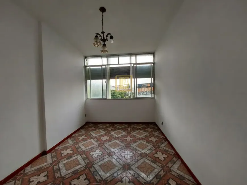 Foto do imóvel - Apartamento à venda com 2 quartos, 2 banheiros, condomínio com elevador e aceita animais.