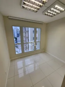 Conjunto Comercial / Sala com 1 Quarto à venda, 38m² no Centro, Florianópolis