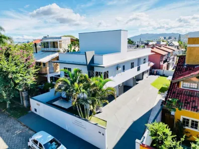 Casa com 4 Quartos para alugar, 397m² no Campeche, Florianópolis