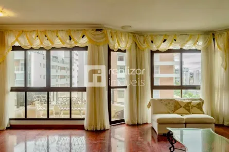 Apartamento com 3 Quartos para venda ou aluguel, 380m² no Centro, Florianópolis
