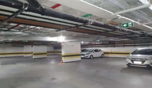 Prédio Inteiro à venda, 645m² no Caminho das Árvores, Salvador