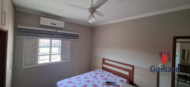 Sobrado com 2 Quartos para alugar, 108m² no Centro, Taubaté
