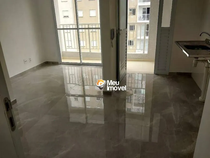 Foto do imóvel - Apartamento à venda com 2 quartos, 1 banheiro, piscina no condomínio e 1 vaga na garagem.