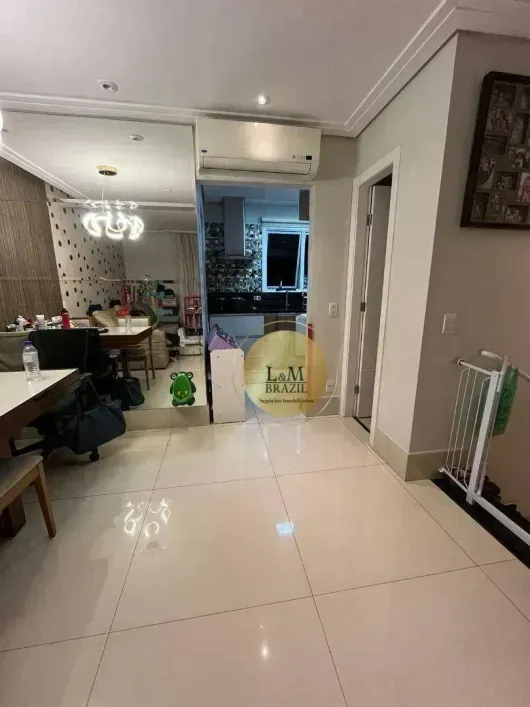 Foto do imóvel - Casa de condomínio à venda com 3 quartos, 1 suíte, 3 banheiros e 3 vagas na garagem em
