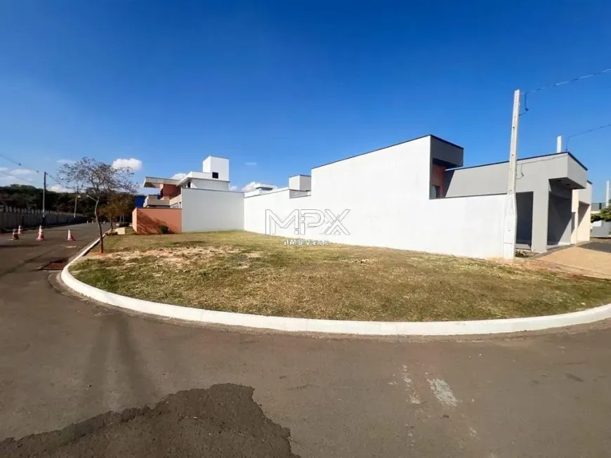 Foto do imóvel - Terreno residencial à venda com 247 m² em condomínio com jardim em