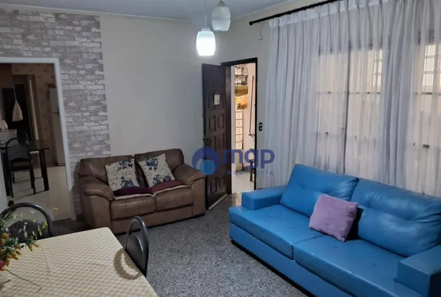 Foto do imóvel - Sobrado à venda com 3 quartos, 1 suíte, 2 banheiros e 2 vagas na garagem em