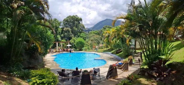 Apartamento com 2 Quartos à venda, 65m² no Samambaia, Petrópolis
