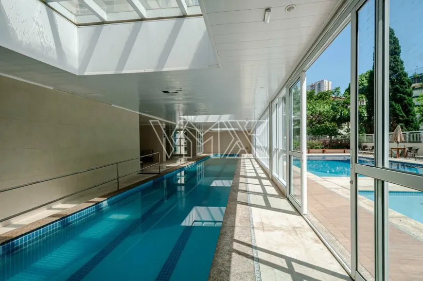 Foto do imóvel - Cobertura à venda com 2 quartos, 2 suítes, 147 m², 2 banheiros e 2 vagas na garagem em