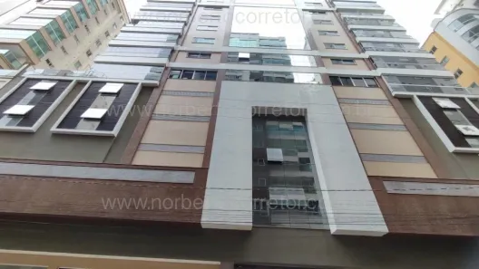 Apartamento com 4 Quartos à venda, 198m² no Meia Praia, Itapema