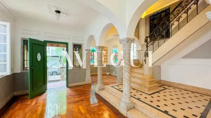 Foto do imóvel - Imóvel comercial para alugar com 2 quartos, 3 banheiros, 260 m² e aceita animais em