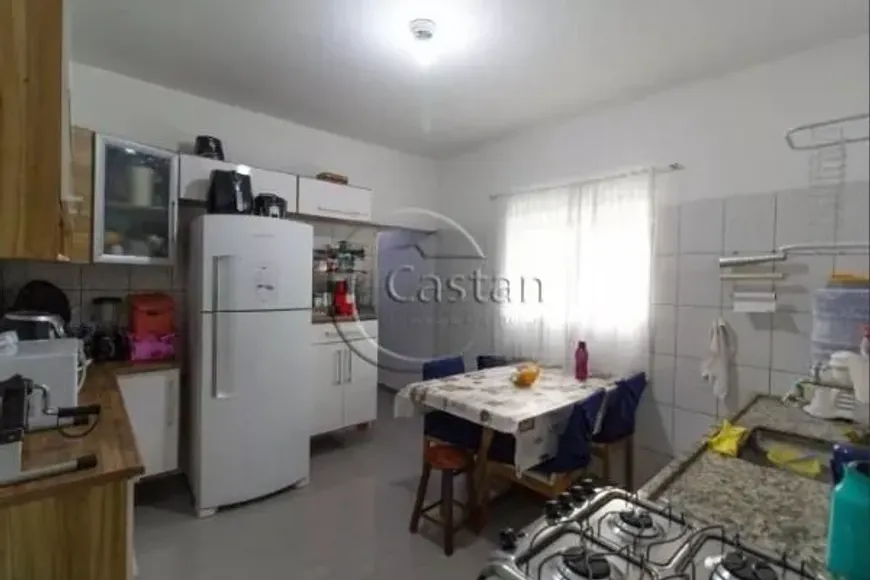 Foto do imóvel - Sobrado à venda com 3 quartos, sendo 1 suíte, 2 banheiros, 1 vaga na garagem e perto do Metrô.