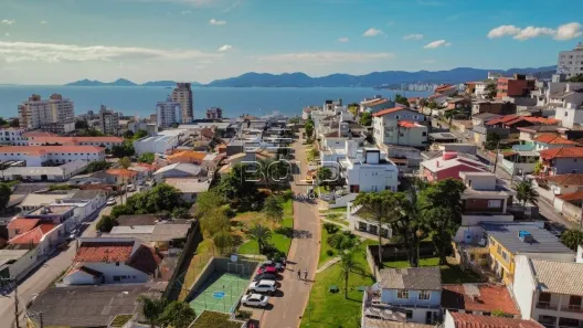 Terreno / Lote / Condomínio à venda, 360m² no Estreito, Florianópolis
