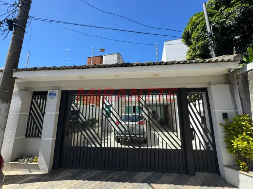 Foto do imóvel - Sobrado à venda com 3 quartos, sendo 1 suíte, 4 banheiros, 8 vagas na garagem, aceita animais e.
