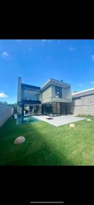 Casa de Condomínio com 3 Quartos à venda, 330m² no Joapiranga, Valinhos