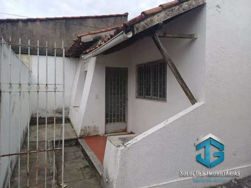 Foto do imóvel - Casa para alugar com 2 quartos, 1 banheiro e varanda em
