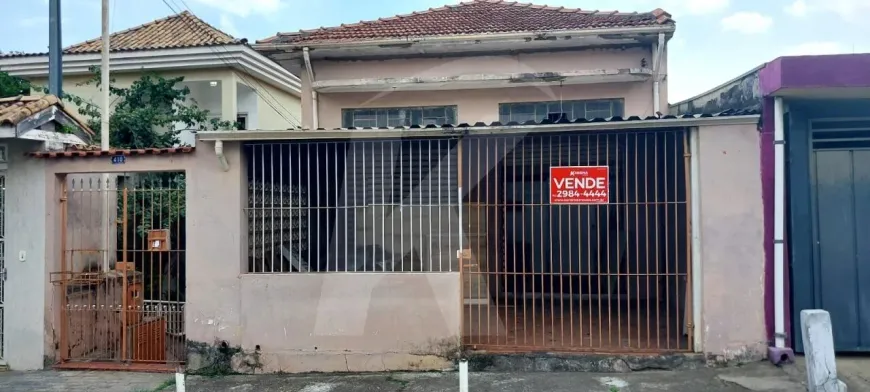 Foto do imóvel - Casa à venda com 3 quartos, 3 banheiros e 2 vagas na garagem próximo ao Metrô Tucuruvi em