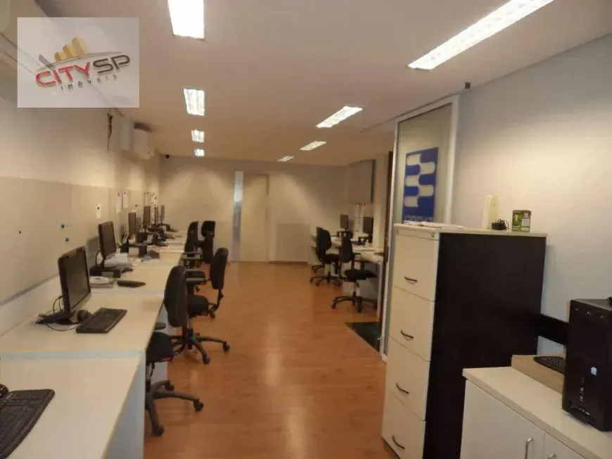 Foto do imóvel - Imóvel comercial para alugar com 236 m², 2 banheiros e 2 vagas na garagem em