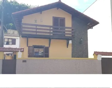 Casa com 5 Quartos à venda, 193m² no Valparaíso, Petrópolis