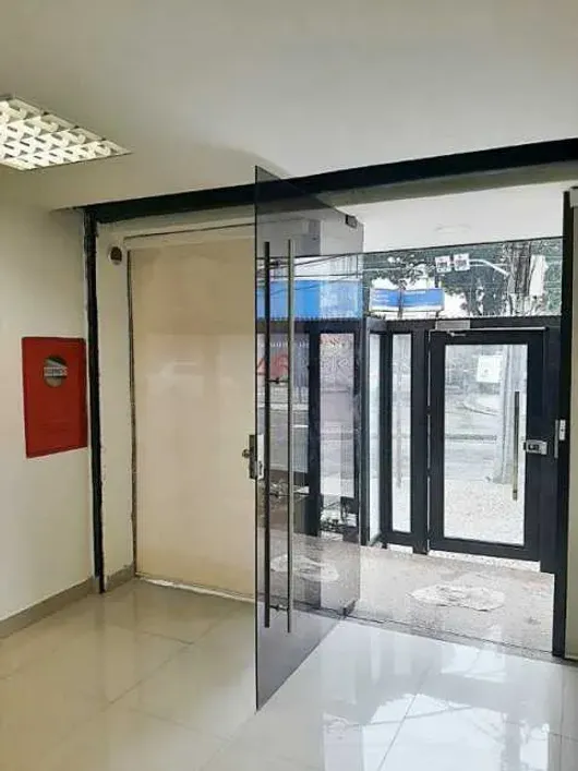Foto do imóvel - Prédio/Edificio inteiro para alugar com 265 m², 4 banheiros, ar-condicionado e aceita animais.