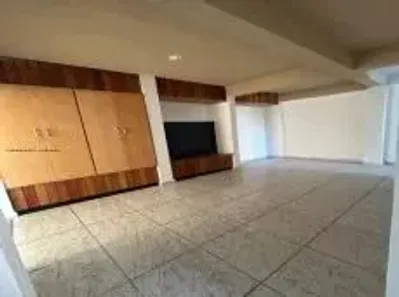 Casa com 2 Quartos para alugar, 100m² no Coroados, Londrina
