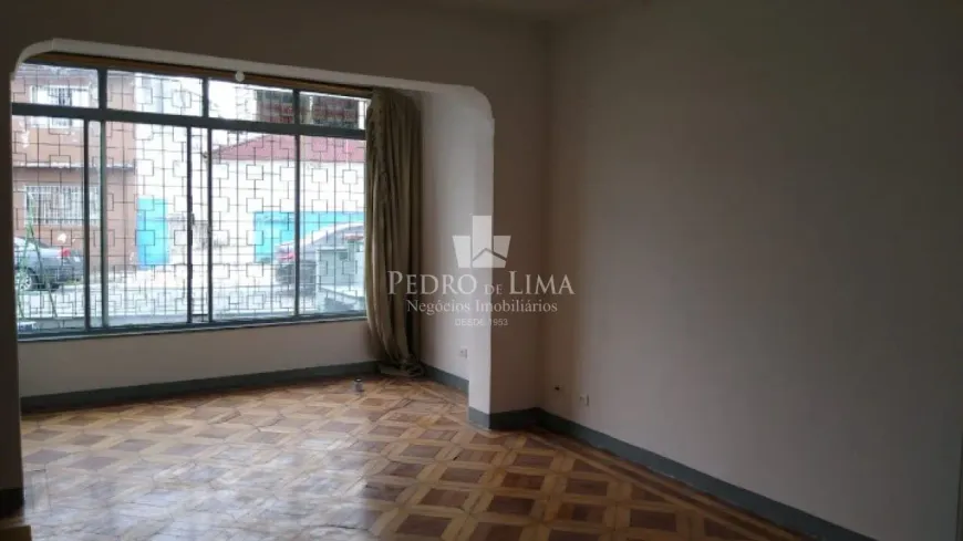 Foto do imóvel - Sobrado à venda com 3 quartos, 3 banheiros, 248 m², quintal e aceita animais em
