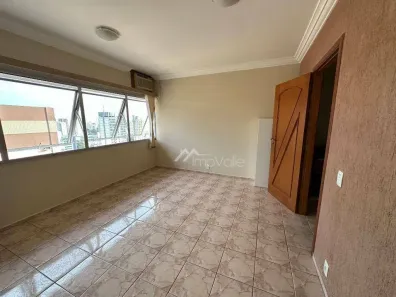 Conjunto Comercial / Sala à venda, 30m² no Centro, São José dos Campos