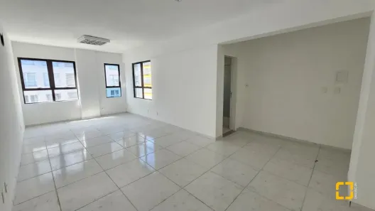 Conjunto Comercial / Sala à venda, 34m² no Trindade, Florianópolis