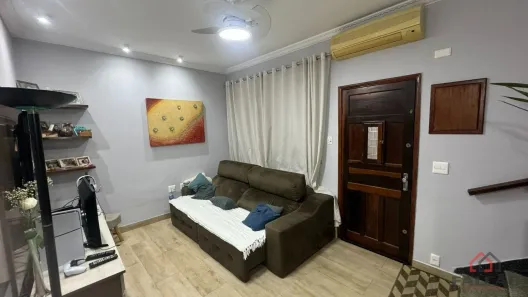 Sobrado com 2 Quartos à venda, 70m² no Vila Mathias, Santos