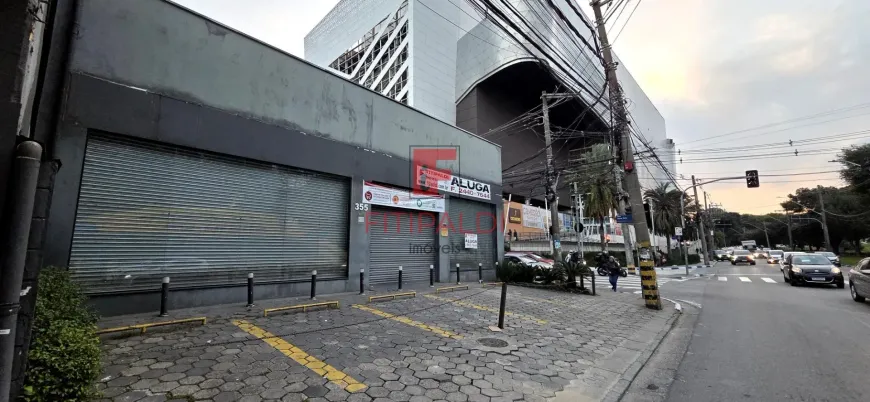 Foto do imóvel - Ponto comercial/loja/box para alugar com 312 m², 4 banheiros e 4 vagas na garagem em