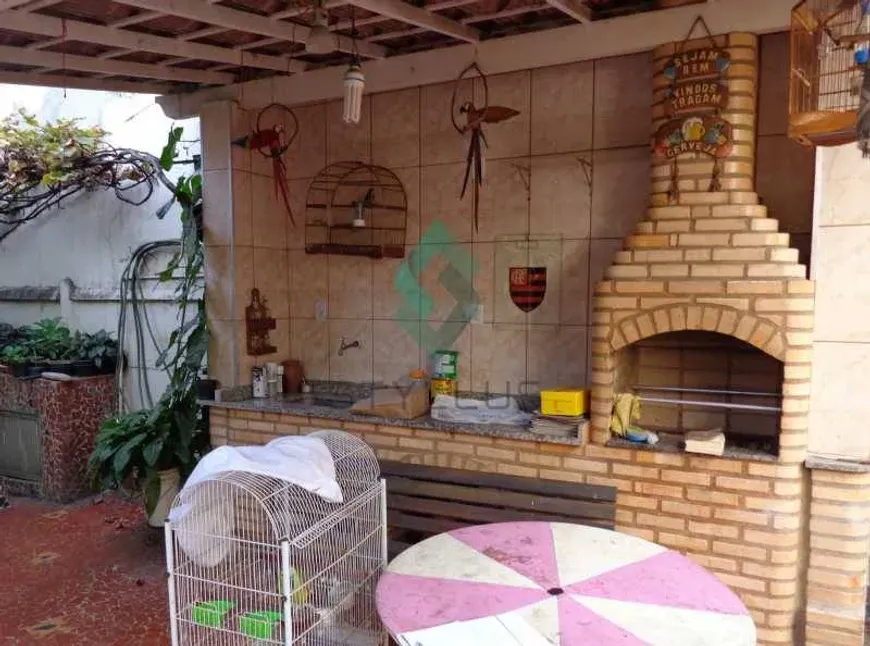 Foto do imóvel - Casa para comprar com 243 m², 3 quartos, 1 banheiro, 4 vagas