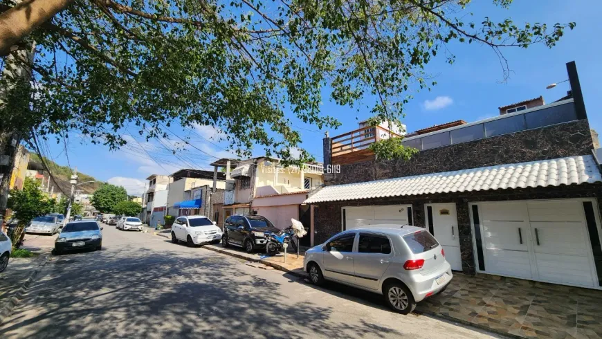 Foto do imóvel - Casa à venda com 5 quartos, 2 suítes, 404 m², 2 banheiros e 2 vagas na garagem em