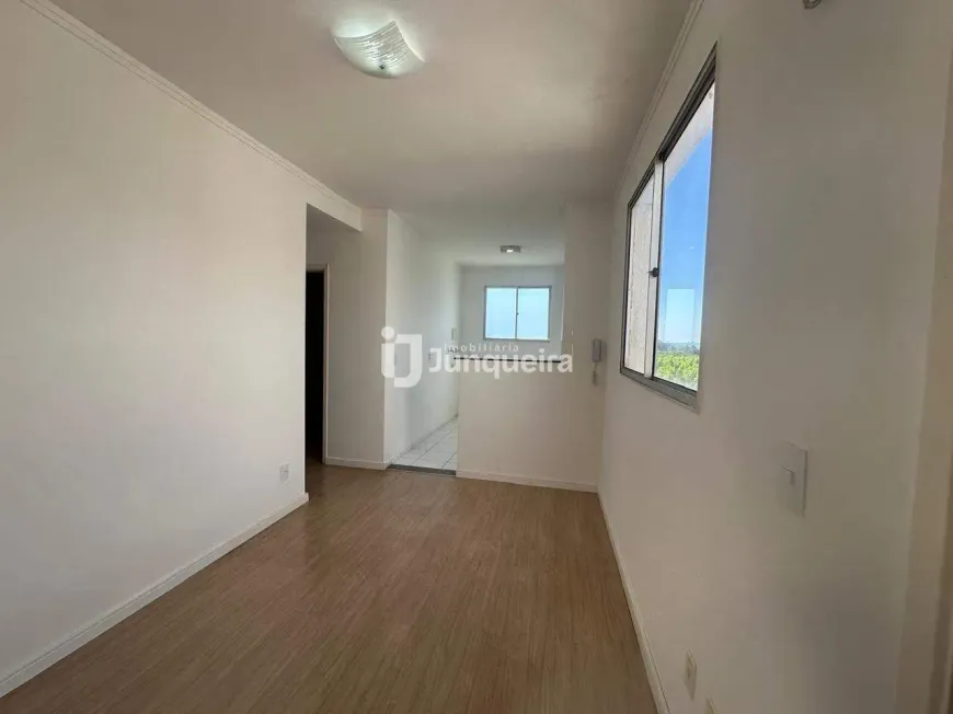 Foto do imóvel - Apartamento à venda com 2 quartos, 1 banheiro, 1 vaga na garagem e churrasqueira no condomínio.